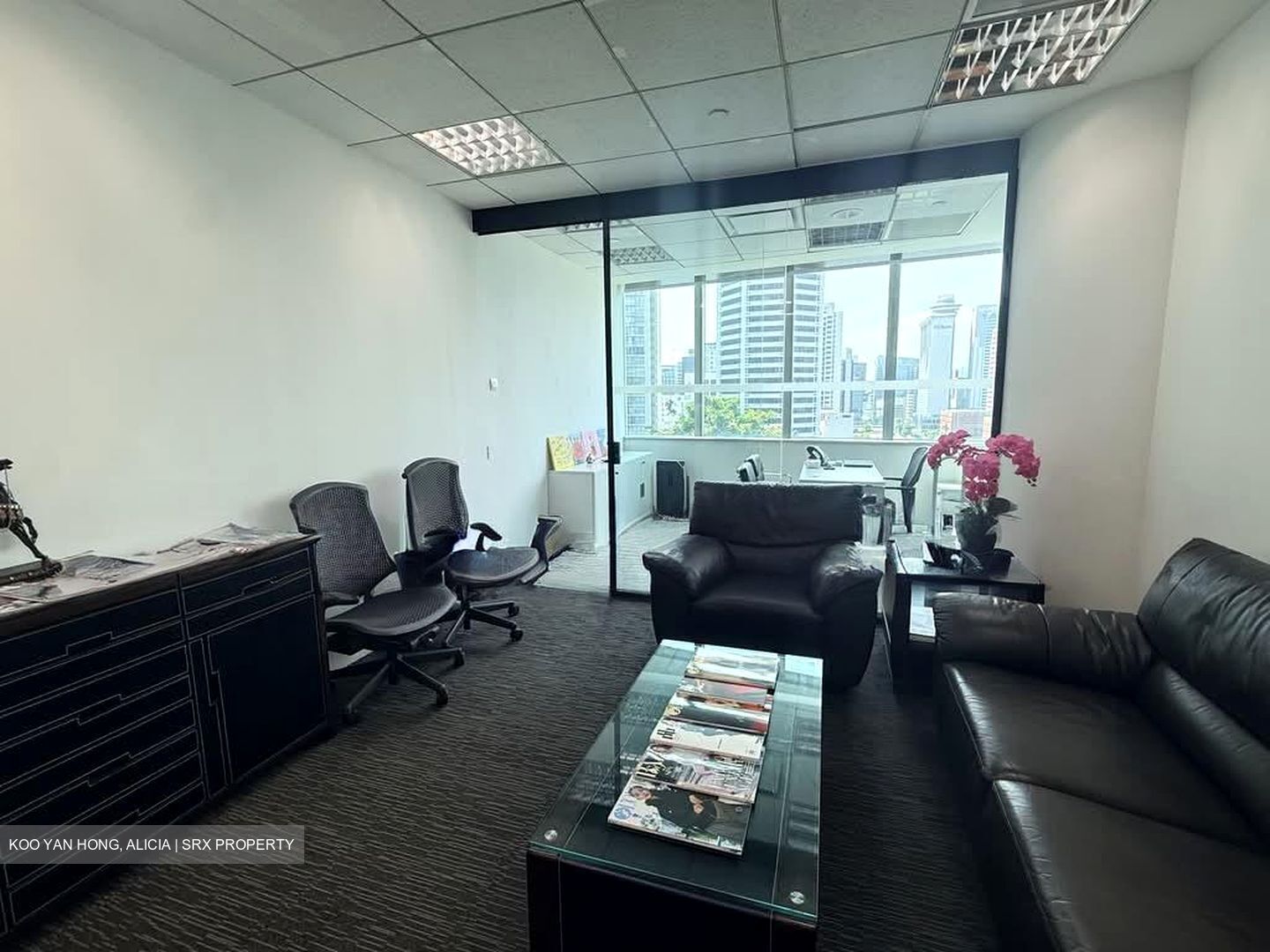 Shaw Centre (D9), Office #565576641